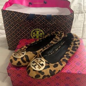 Tory Burch ballet flats leopard calf hair sz 7 guc